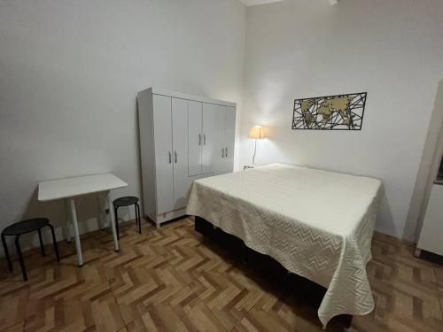 Flat Studio em Área central com ar condicionado e Garagem Flat Studio em Área central com ar condicionado e Garagem