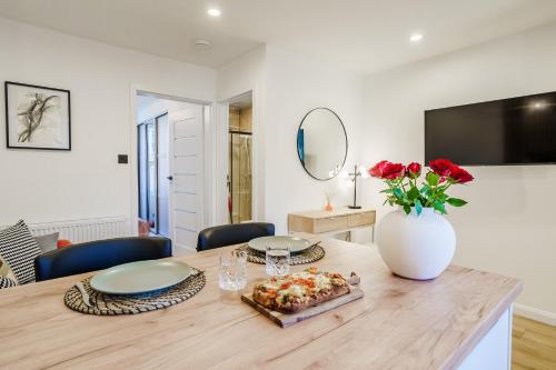 Luxurious One Bedroom Apartment in Craigie