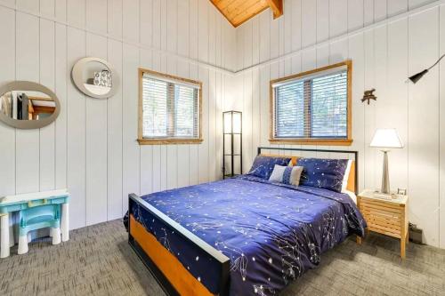 Spacious Design Lodge In Woods - Bushkill-Poconos Spacious Design Lodge In Woods - Bushkill-Poconos