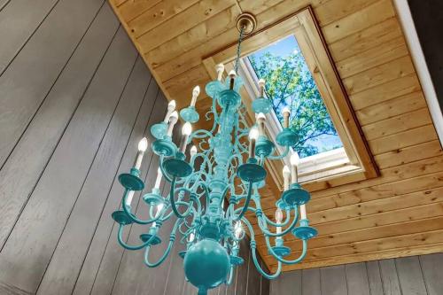 Spacious Design Lodge In Woods - Bushkill-Poconos Spacious Design Lodge In Woods - Bushkill-Poconos