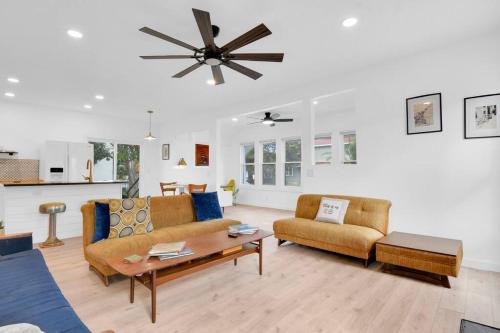 Charming 3-bedroom bungalow in Bradenton, USA