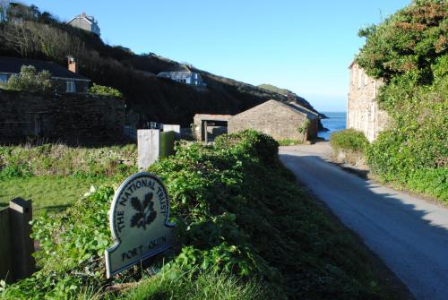 The White Cottage B&B