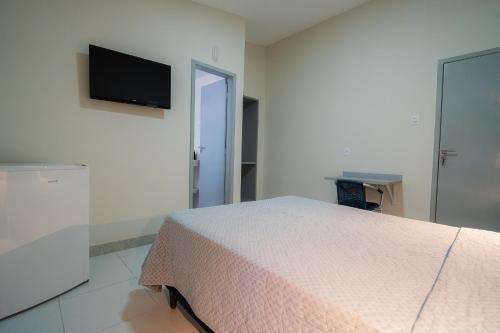 Standard Double Room image 2