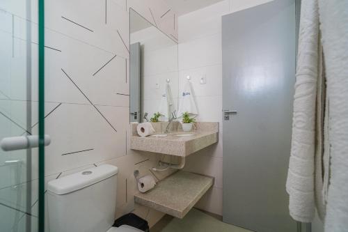 Standard Double Room image 5