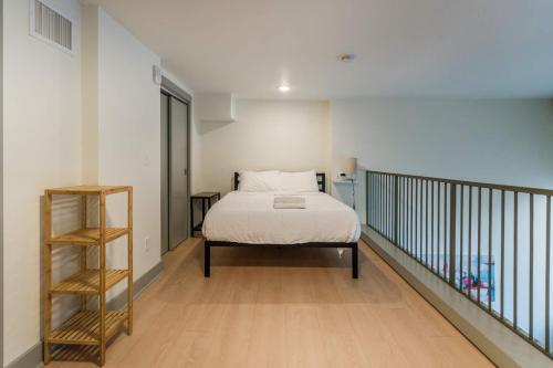Bright and Modern Loft in Louisville # 204 in Louisville, USA