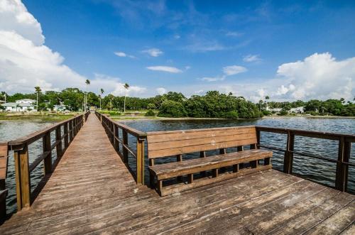 Family Paradise with Pool in Crystal Beach in Palm Harbor (FL)