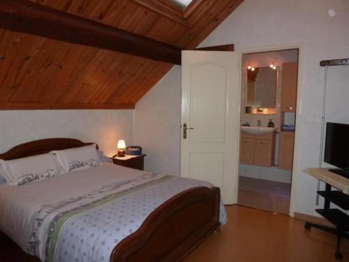 Charmante chambre double avec WiFi et jeux, Villafans - FR-1-583-270 chambre d'hôte Villargent
