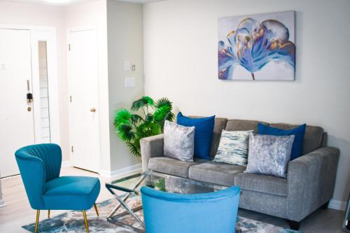 Serene Condo W/ LED Lights In Heart Of Raleigh in Raleigh, Vereinigte Staaten von Amerika