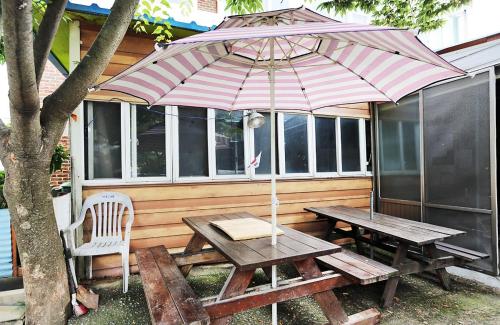 Taean Gaetyeowool Pension in Gonam myeon