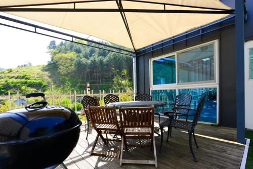 Tttu Kids Pool Villa & Glamping in 加平