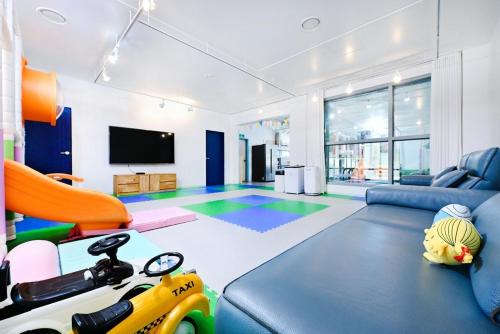 Tttu Kids Pool Villa & Glamping in 加平