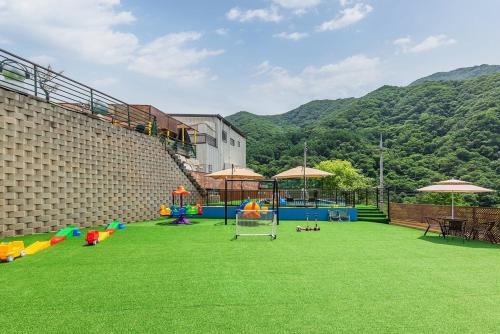 Gapyeong Raonforet Kids Poolvilla