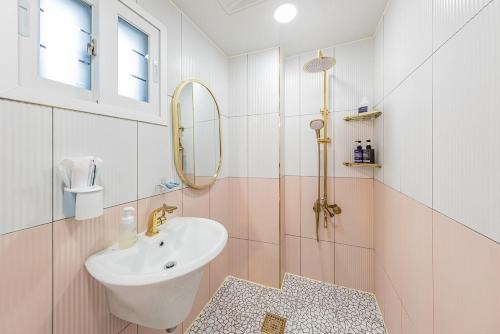 Sangju Dream Kids Pool Villa – photo 2