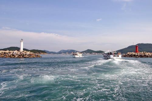Beach Condo Motel in Geunheung myeon