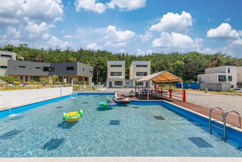 Gyeongju Fantasy Kids Poolvilla – photo 3