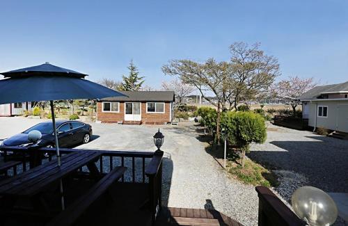 Cheongsachorong Pension Gapyeong in Taean-gun