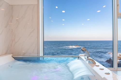 Gangneung Way Blue Spa Pension near Jumunjin Beach