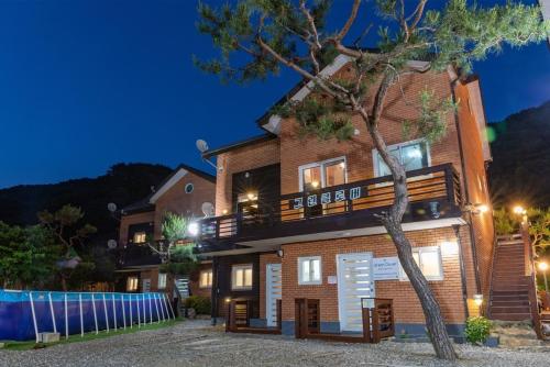 Yangpyeong Green Clover Yangpyeong Green Clover