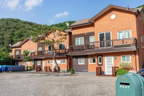 Yangpyeong Green Clover Yangpyeong Green Clover