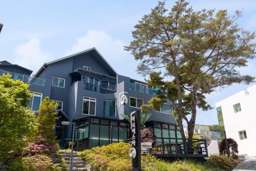 Gyeongju la Siesta Private BBQ, Disney&Netflix