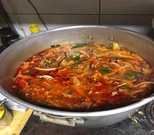 Hongcheon Yongho River Pension