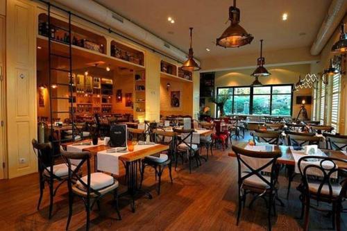 Luxury 2BR Retreat in Central Varna