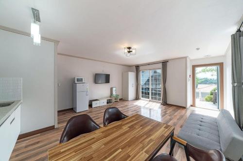 Gapyeong Oneulharu Aegyeondongban Spapension near The Garden of Morning Calm