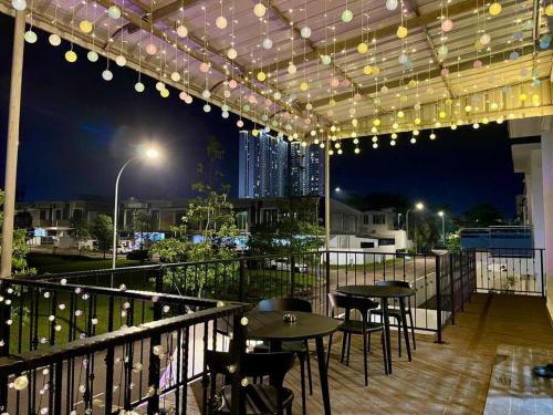 Private Pool Modern Holiday Home Mount Austin JB Private Pool Modern Holiday Home Mount Austin JB