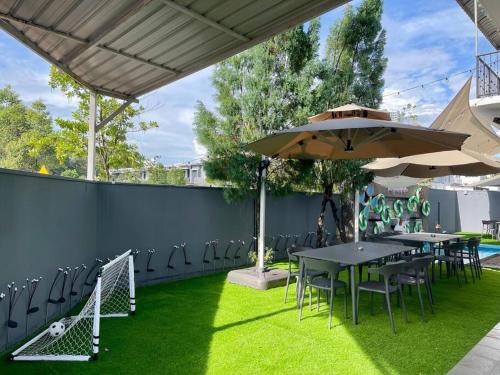 Private Pool Modern Holiday Home Mount Austin JB Private Pool Modern Holiday Home Mount Austin JB