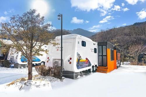 Muju camping Caravan
