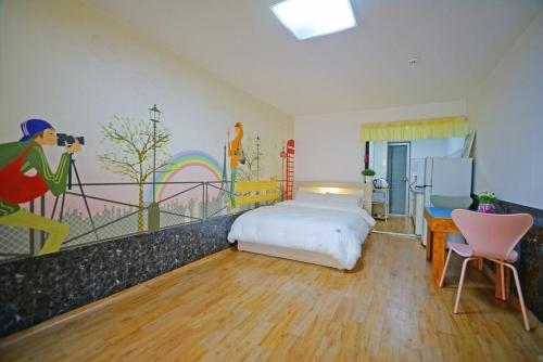 room detail thumbnail 2