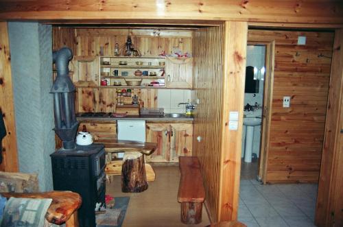 Guesthouse Planinarski dom Neviđen'o - image 10