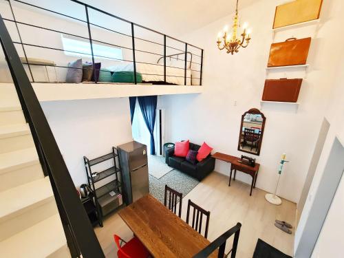 room detail thumbnail 1