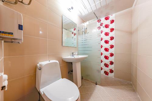 room detail thumbnail 2