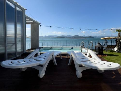 Tongyeong Love the Blue in Saryang-myeon