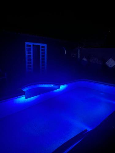 2 bedrooms, 6 beds