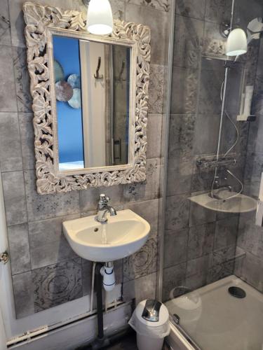 Hotel Saint Etienne - image 2