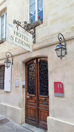 Hotel Saint Etienne, Caen