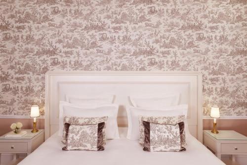 Hotel Barriere Le Normandy - image 2