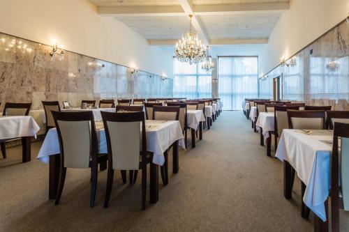 Restorāns, Lázeňský a Wellness hotel NIVAMARE (Lazensky a Wellness hotel NIVAMARE) in Pozlovice