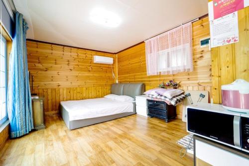 1 double bed