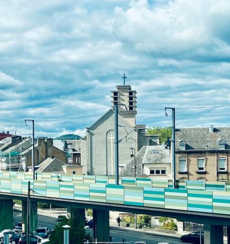 สภาพแวดล้อมโดยรอบ, Comfy stay in modern 2-bdr apartment near downtown in เอช เซอ อัลเซท