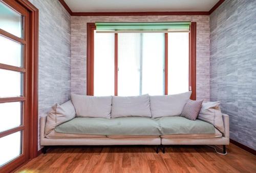 Sleeps 4