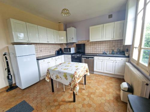 設施, Lumineuse maison ancienne dans le centre Cabourg in 卡布爾市中心