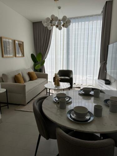 Luxury apartment in Sobha Hartland Waves near Dubai mall and Burj Khalifa in Nad Al Sheba