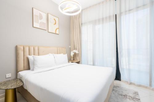 Citihome - 1BR with Huge Balcony & Easy Transport Access, Dubái