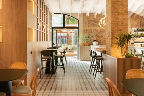 Dwo Valencia by Checkin - image 9