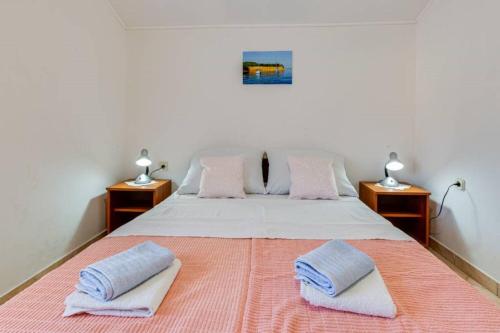 One-Bedroom apartment Standard image 3