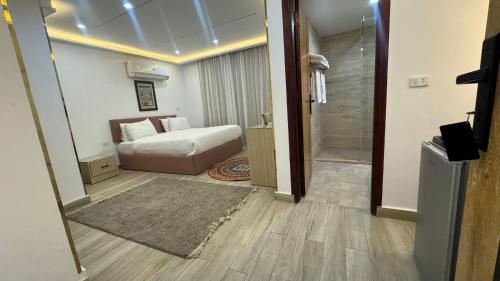 Pyramids Sun Land Veiw Room Type - Queen Room Sphinx View with Balcony Pyramids Sun Land Veiw Room Type - Queen Room Sphinx View with Balcony