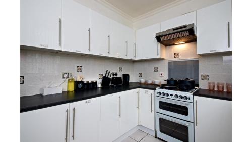 Spacious 6-Bedroom Fully Furnished Holiday Home